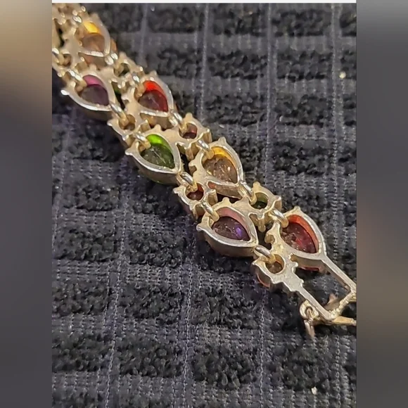Large Bling Multi-Colored Glass Gem Stones Teardrop 7" Silver Bracelet 1/2" - Picture 3 of 7